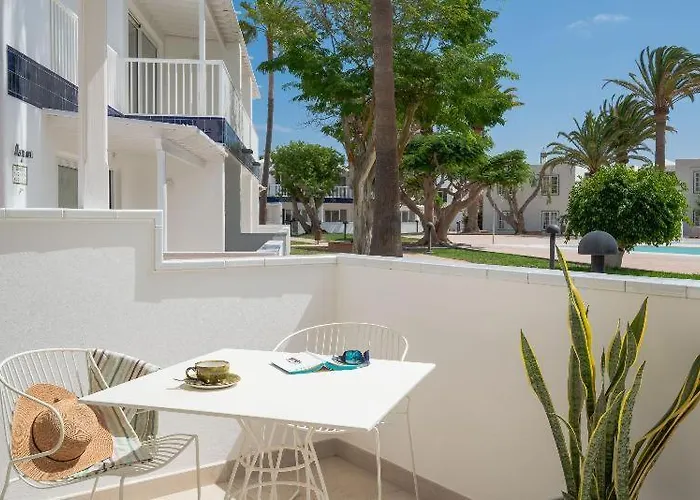 Barcarola Club Puerto del Carmen (Lanzarote)