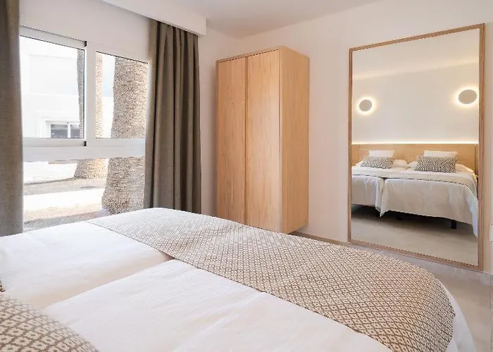 Barcarola Club Puerto del Carmen (Lanzarote)