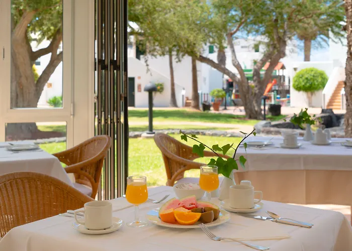 Barcarola Club Puerto del Carmen (Lanzarote)